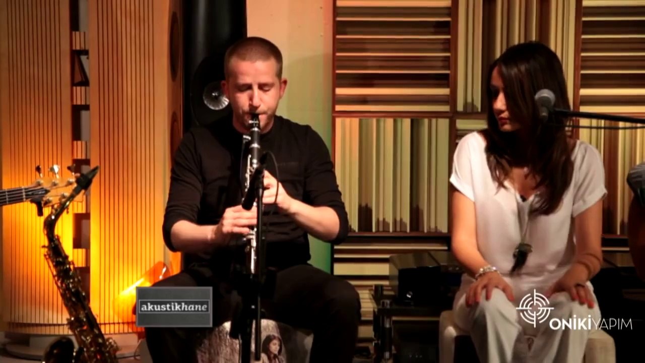 Öykü Gürman - Yalan gözlerin / #akustikhane  #GarajKonserleri