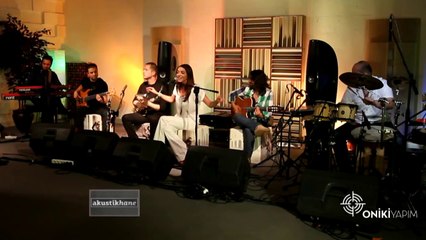 Öykü Gürman - Bırak güneş yüzüne değsin / #akustikhane ‪#‎GarajKonserleri‬