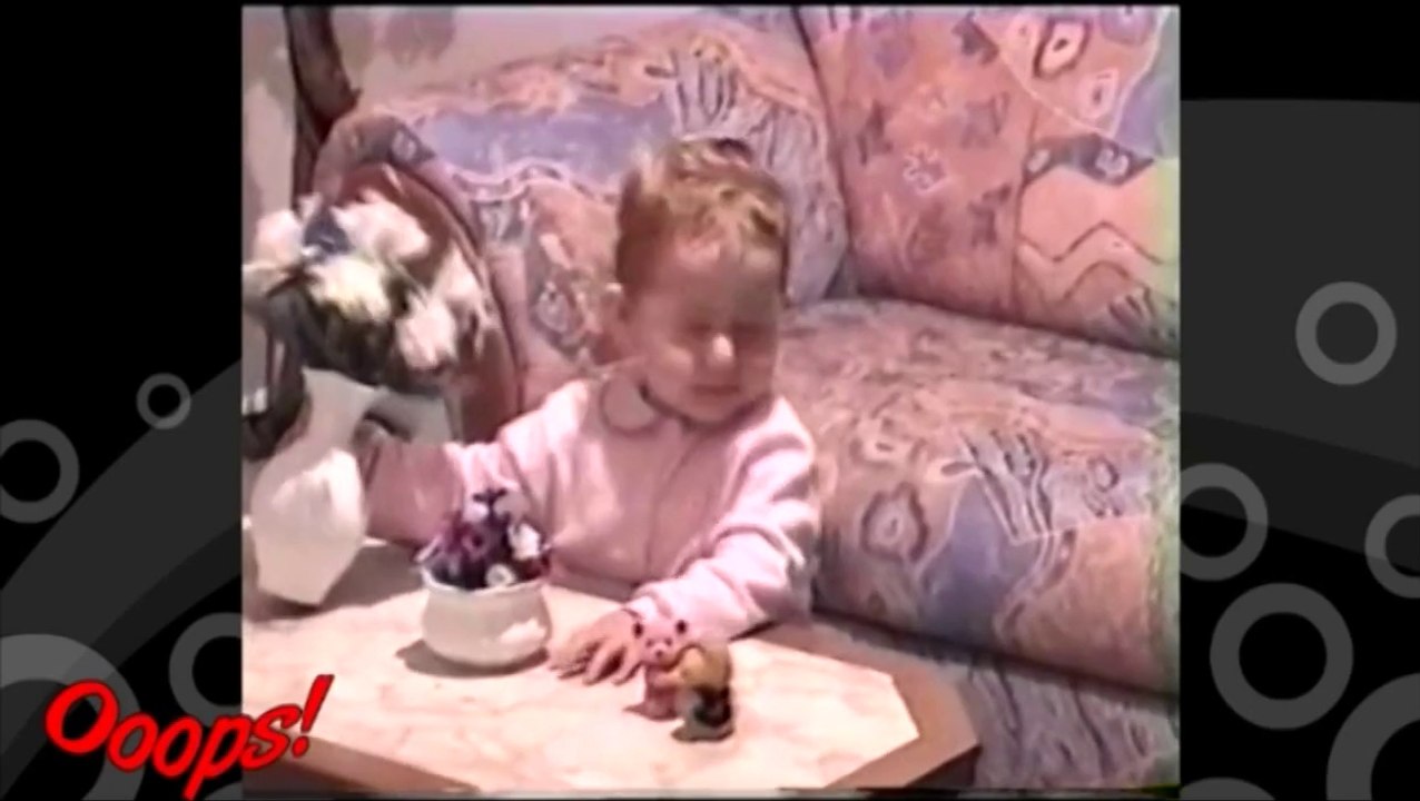 Funny Babies - Funny Baby SNEEZE & Falls
