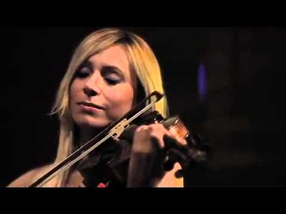 Fırat Tanış - Yani / Akustikhane ‪#‎GarajKonserleri‬