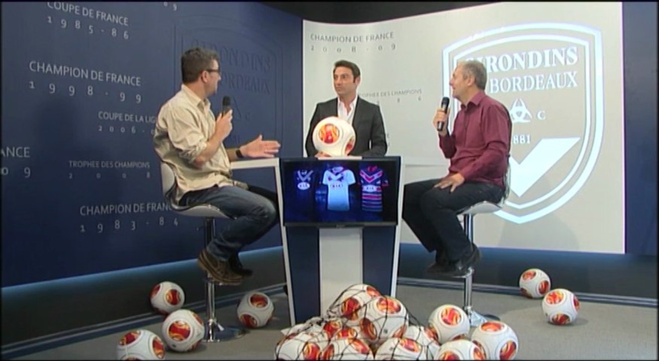 Club House -  Le Forum [extrait]