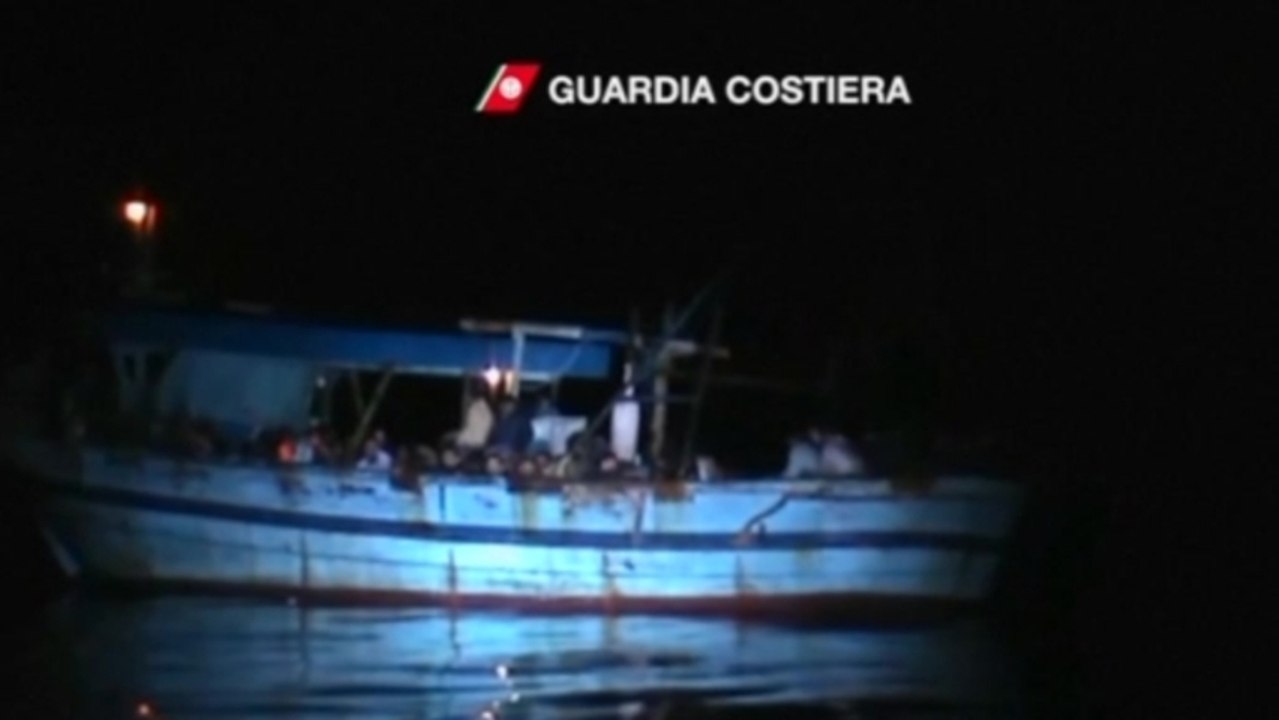 Italian coast guard intercept 137 migrants off Sicily