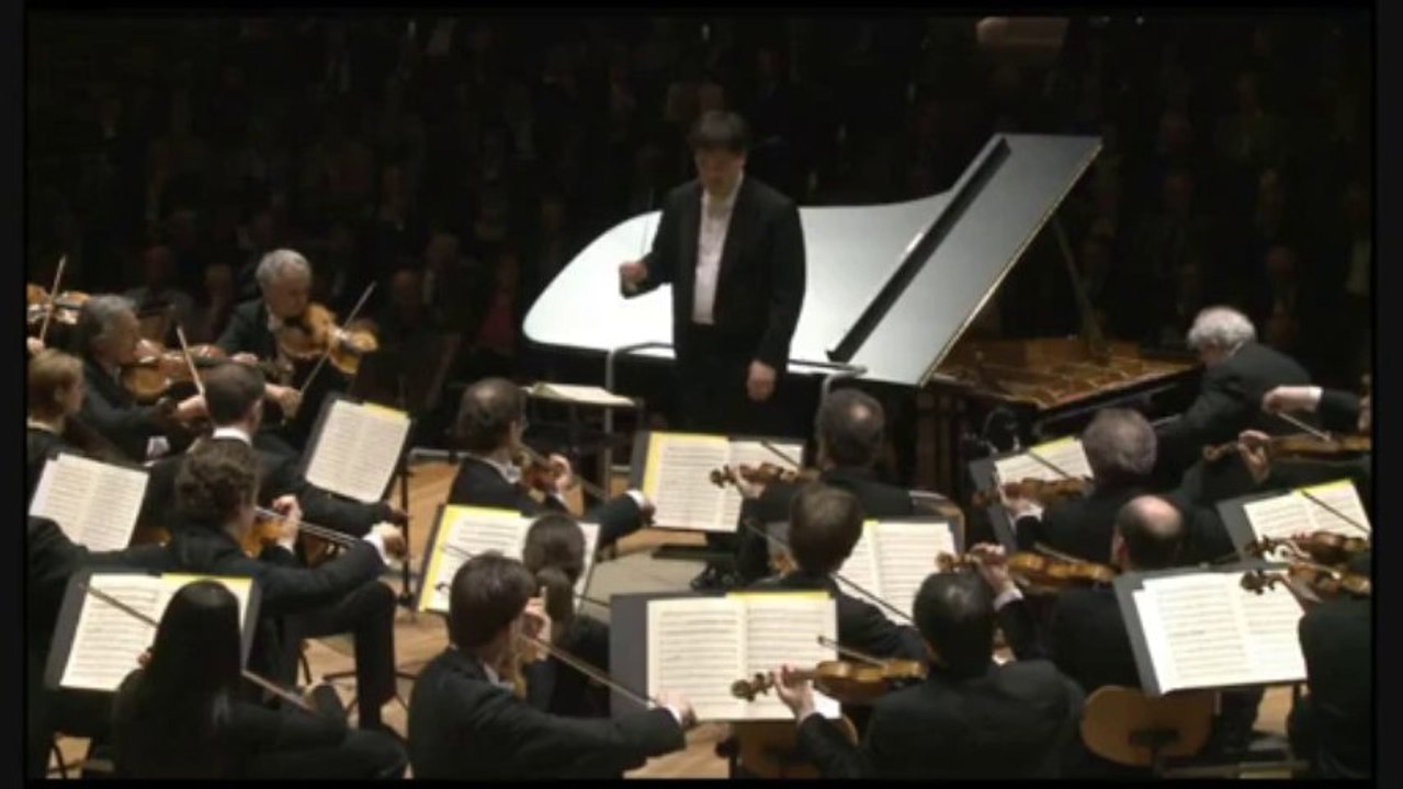 EMANUEL AX & BERLINER PHILHARMONIKER ALAN GILBERT dir. MOZART CONCERTO KV 482 LIVE full