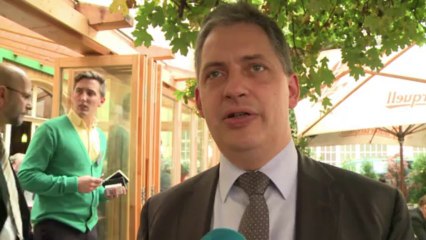 Législatives tchèques: courte victoire des sociaux-démocrates