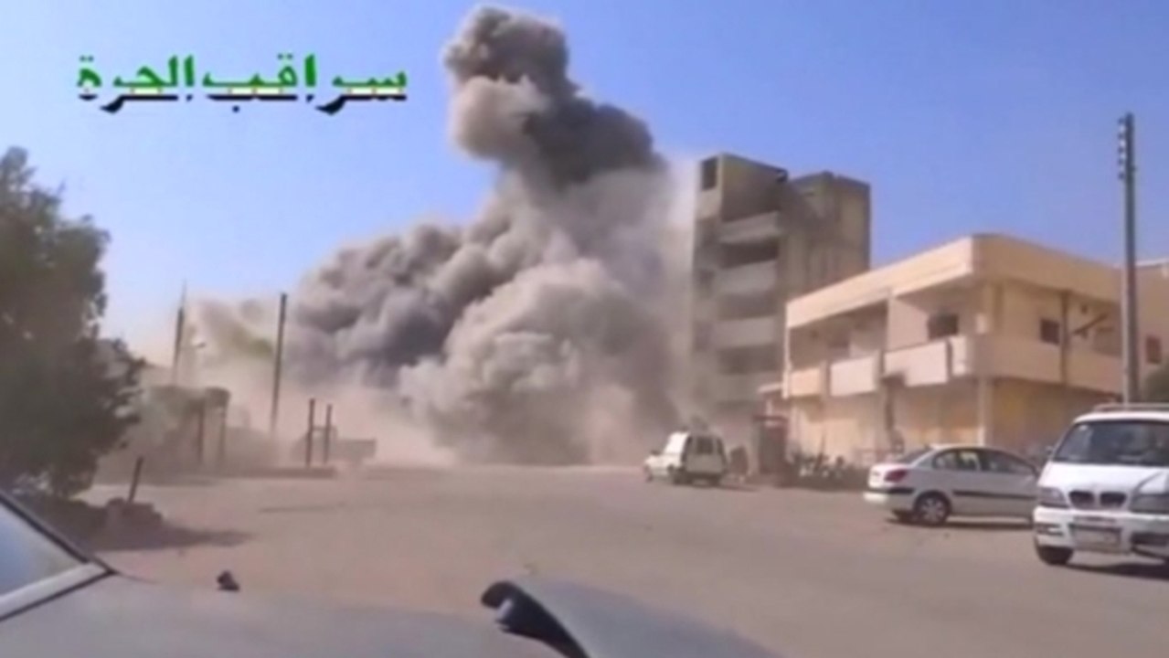 Syrian rebels clash with government forces in Damascus