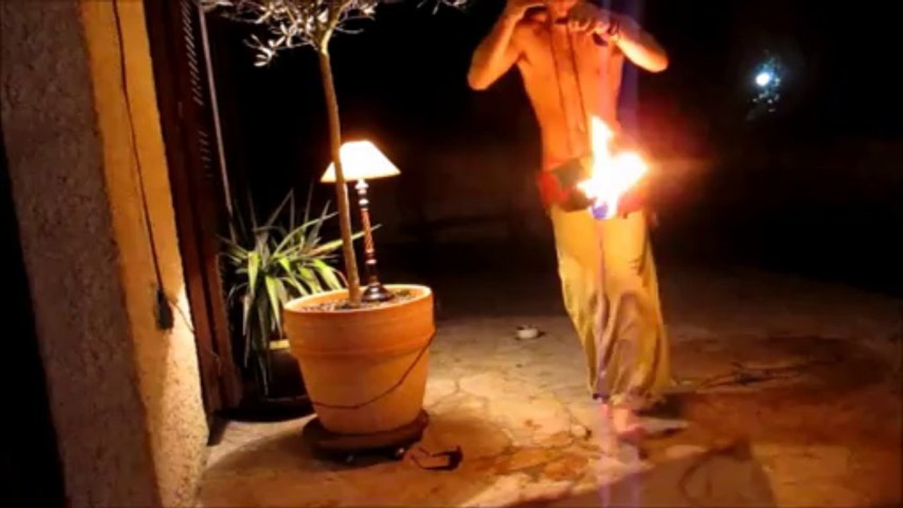 V pour Vérités- Keny Arkana/Nicolas Thomasset