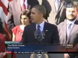 Une femme fait un malaise pendant un discours de Barack Obama