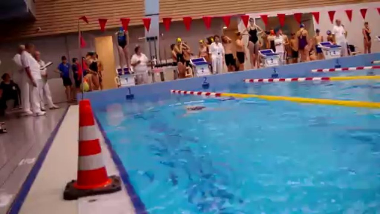 4X 100 Wisselslag estafette dames 26-10-2013