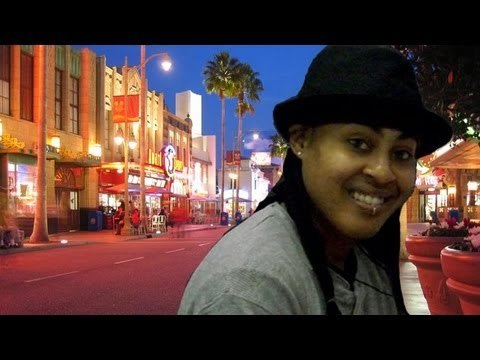 Woman stabbed to death on Hollywood Boulevard Walk of Fame