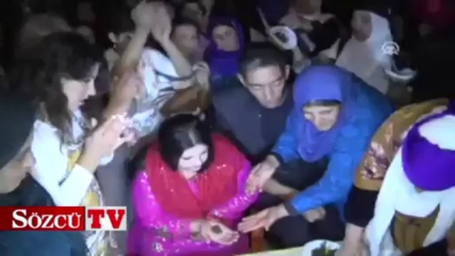 Dünyanın en uzun adamı evleniyor