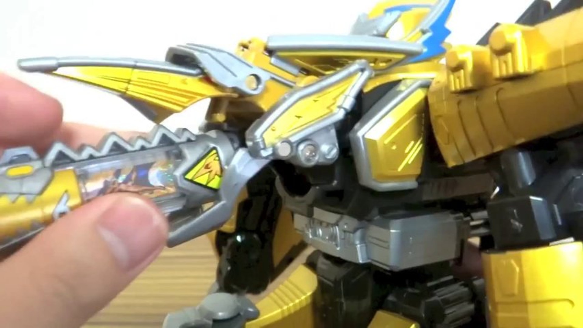 Dxプテライデンオー カミナリ変形 プテラゴードン 獣電池no 6 レビュー 獣電戦隊キョウリュウジャー Video Dailymotion