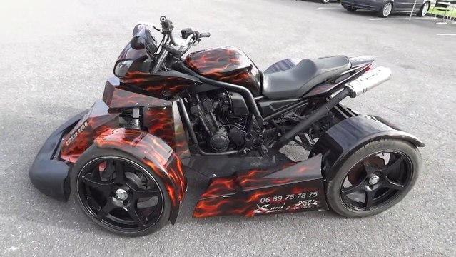 2013 Stunt Drift Crazy Show BMW M3 Kawasaki Z1000 Honda CBR 600 Suzuki Bandit 1200