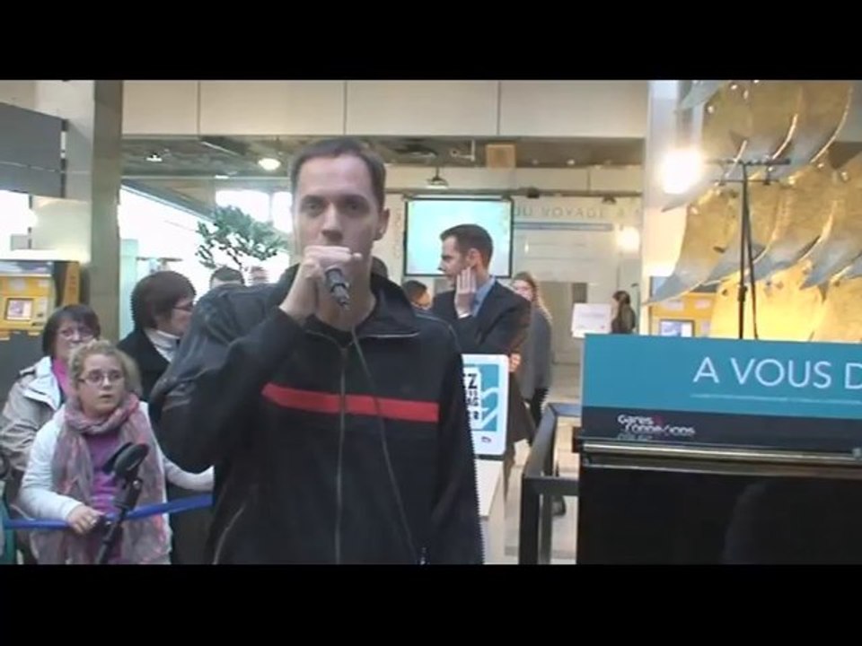 Concert et Interview en gare de Grand corps malade et Richard Bohringer