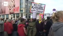 Berlim protesta contra visita de Bento XVI à Alemanha.