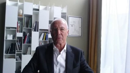 Beckenbauer meets aliens!