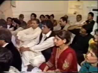 ghulam ali with Bobby jutley on Tabla:  GHAZAL meri nazar se na ho door