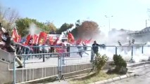 Riot police, protesters clash outside Ankara court