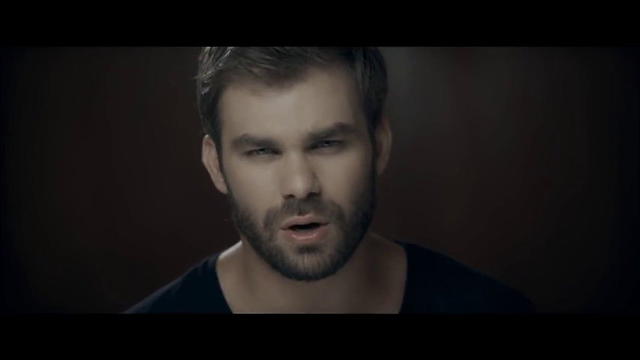 Γιώργος Σαμπάνης - Μη μιλάς ( Official Video 2013 )