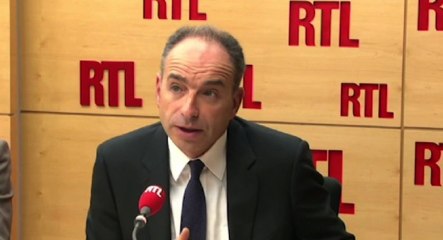 Copé veut "un report sine die de l'écotaxe"