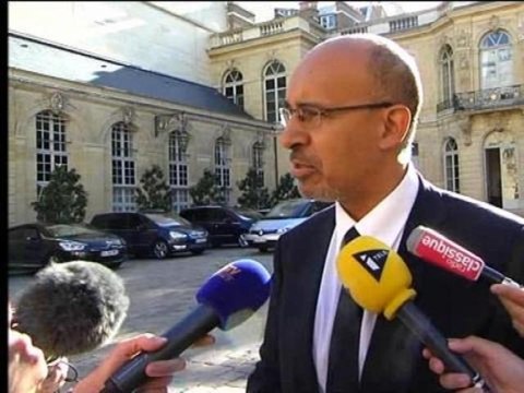 Ecotaxe: Harlem Désir parle de sagesse quant à la décision du Premier ministre - 29/10