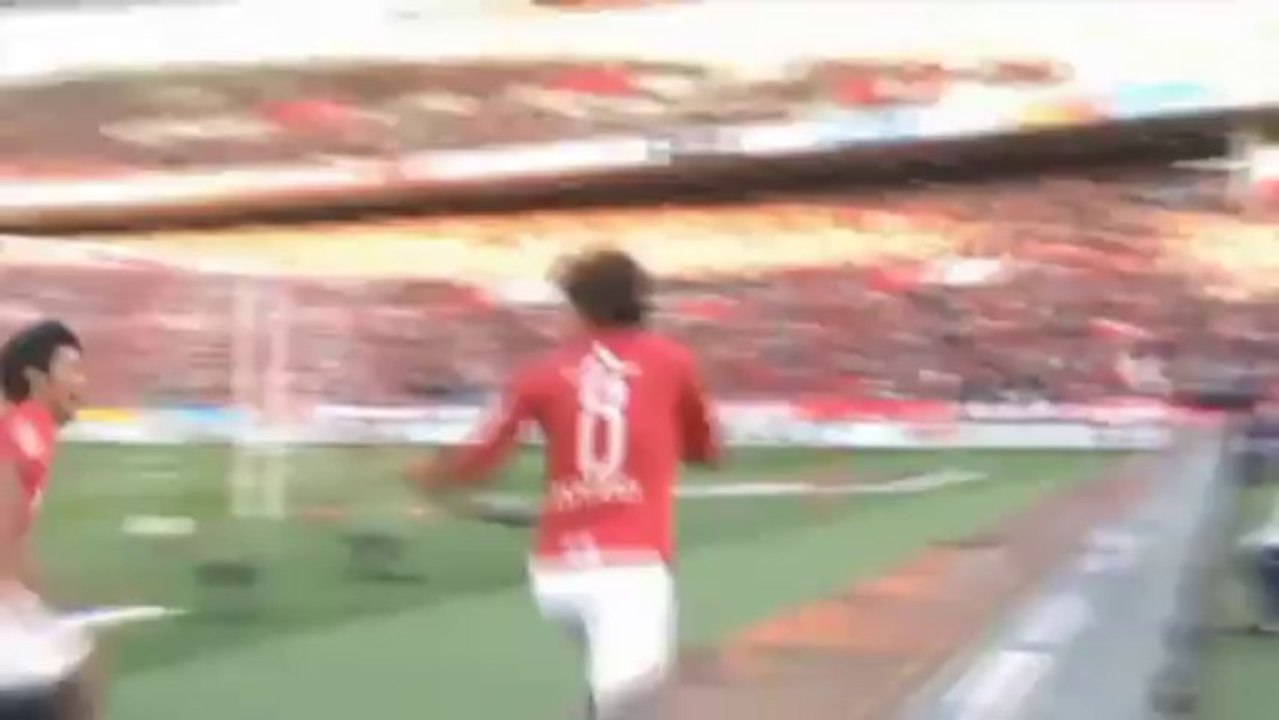 J-league: urawa zittert nach frühstart doppelpack