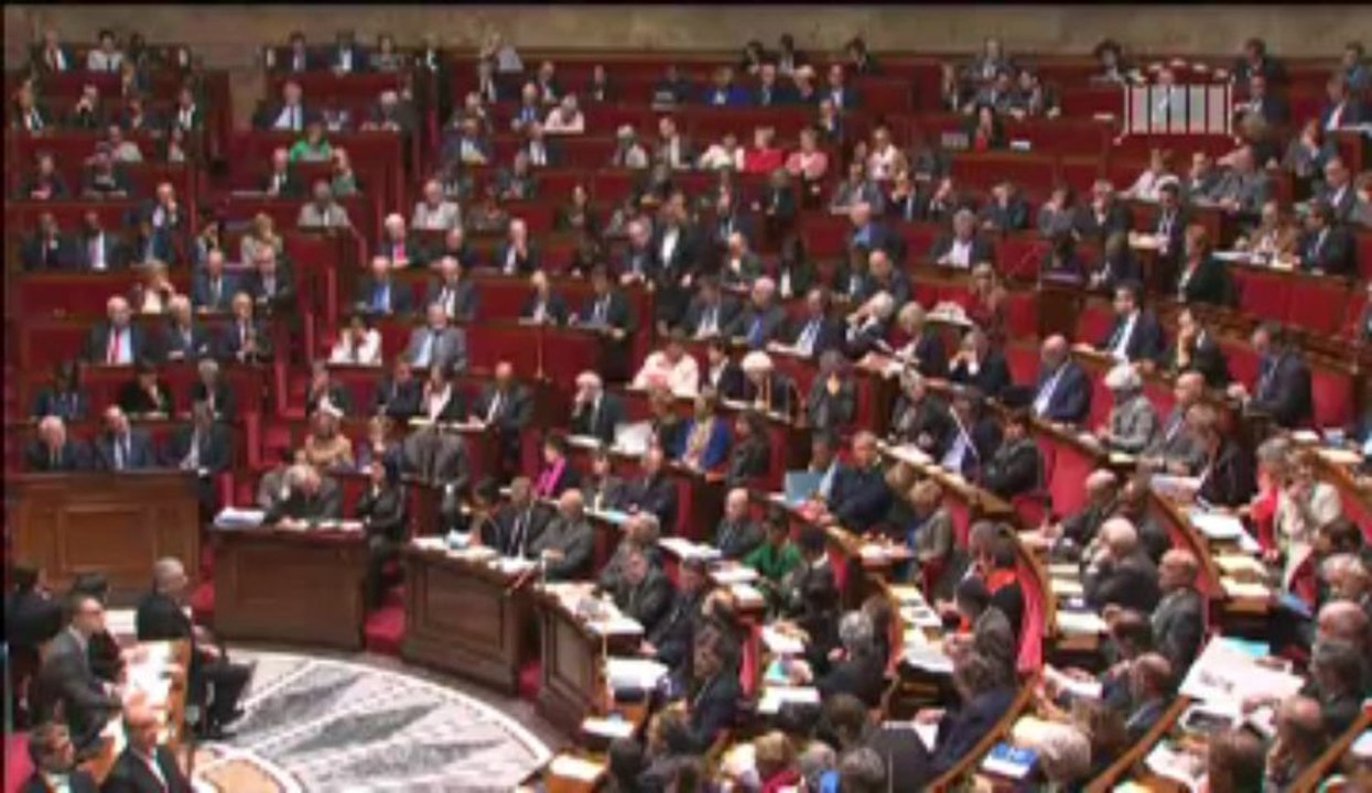 Fiscalité de l'épargne : réponse de Pierre Moscovici à Francis Vercamer lors des QAG [29 octobre 2013]