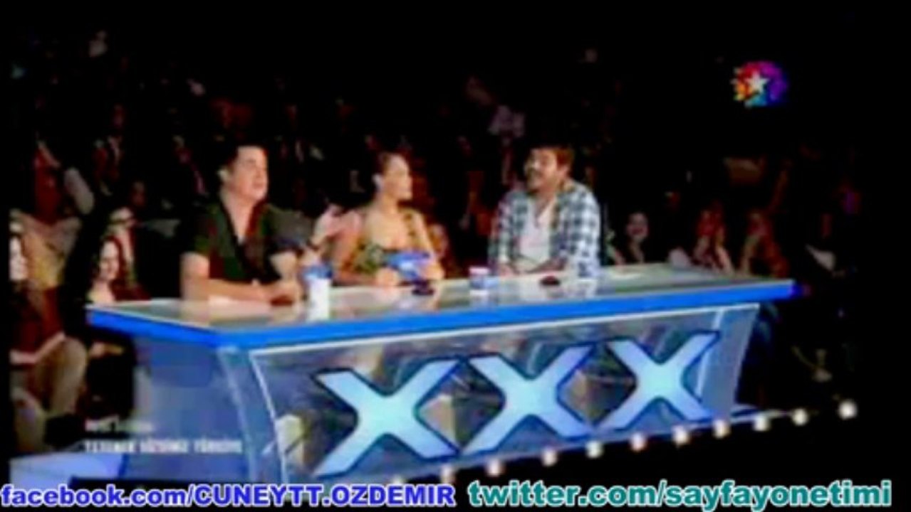 Cüneyt Özdemir'in 'Zorunda mıyım' gafını Hülya Avşar anlatırsa :)