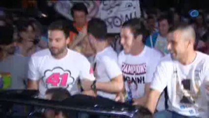 Granollers rinde tributo en la calle a los hermanos Espargaró