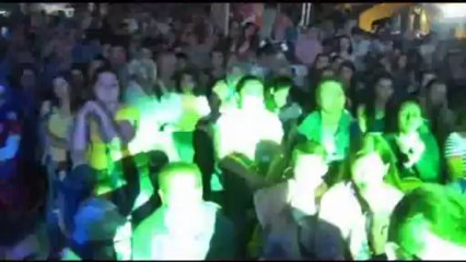 Sümer Ezgü- Eşkiya Dünyaya Hükümdar Olmaz Bergama Konseri