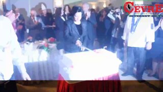 Yalova Valisi Esengül Civelek Cumhuriyetimzin 90. kuruluş yıldönümü pastasını kesti