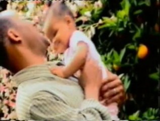 Primates humanos: Atraccion de pareja (El truco de los cachorros)