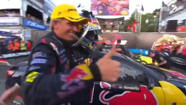 V8 SuperCars Gold Coast Race 30 Highlights 2013