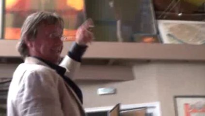 Au bout du comptoir, la mer ! de Serge Valletti par le Château de Fable - extrait La Fiancée du Ventriloque