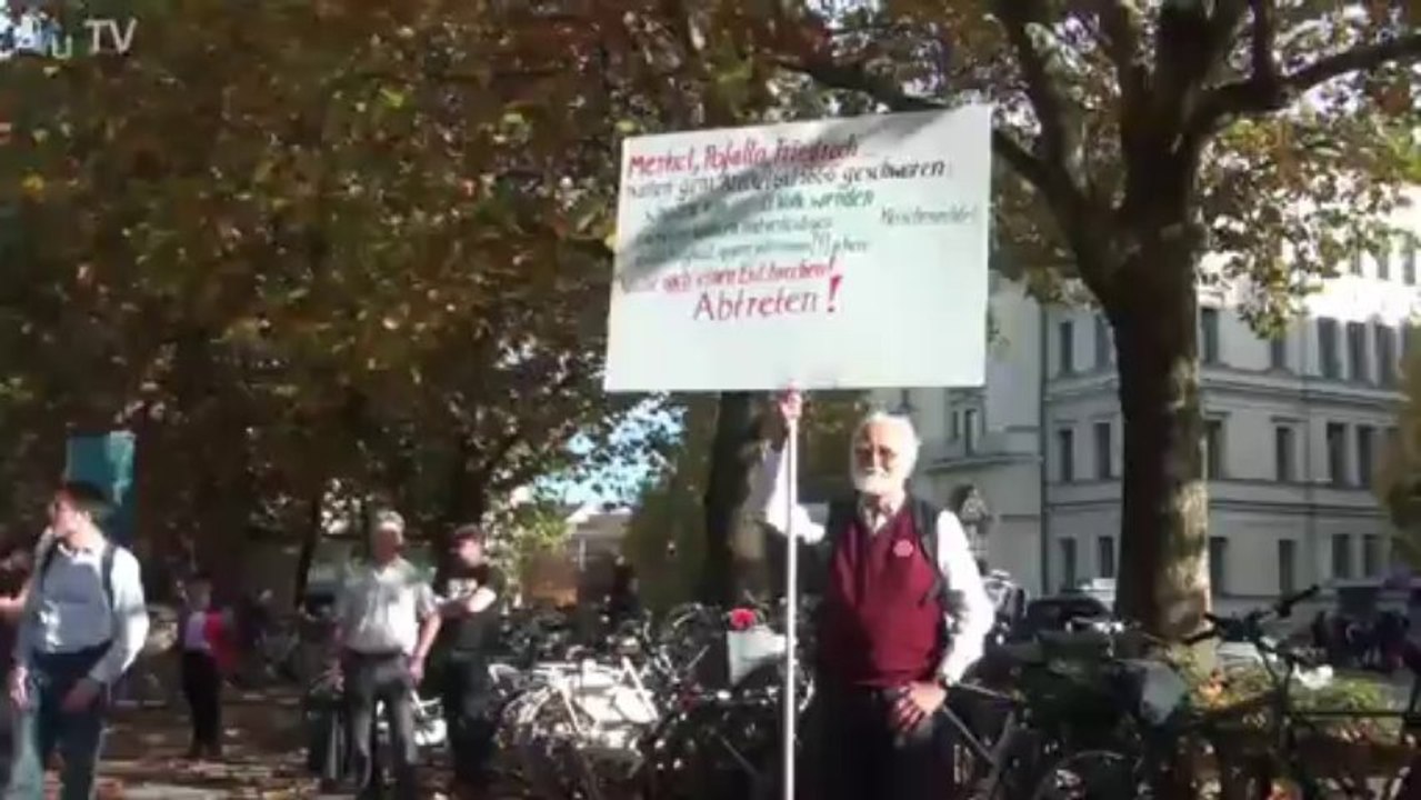Prof. Klaus Buchner (ÖDP) Yes We Scan Demo München 26.10.13 - QSO4YOU TV #Aktuell
