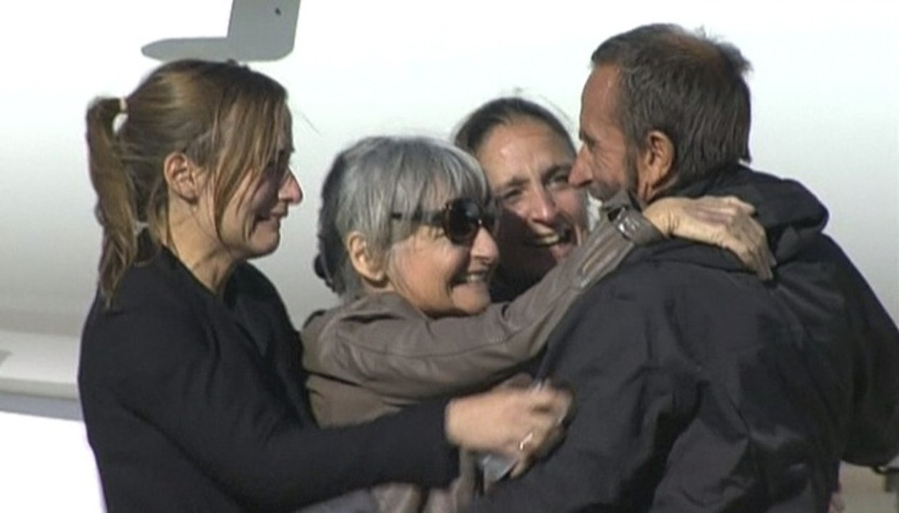 Les ex-otages du Niger sont de retour en France