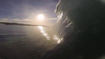 Au coeur de La VAGUE... On SURFE avc lui... Merci GoPro!