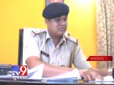 Four held for looting auto passangers,Valsad - Tv9 Gujarat