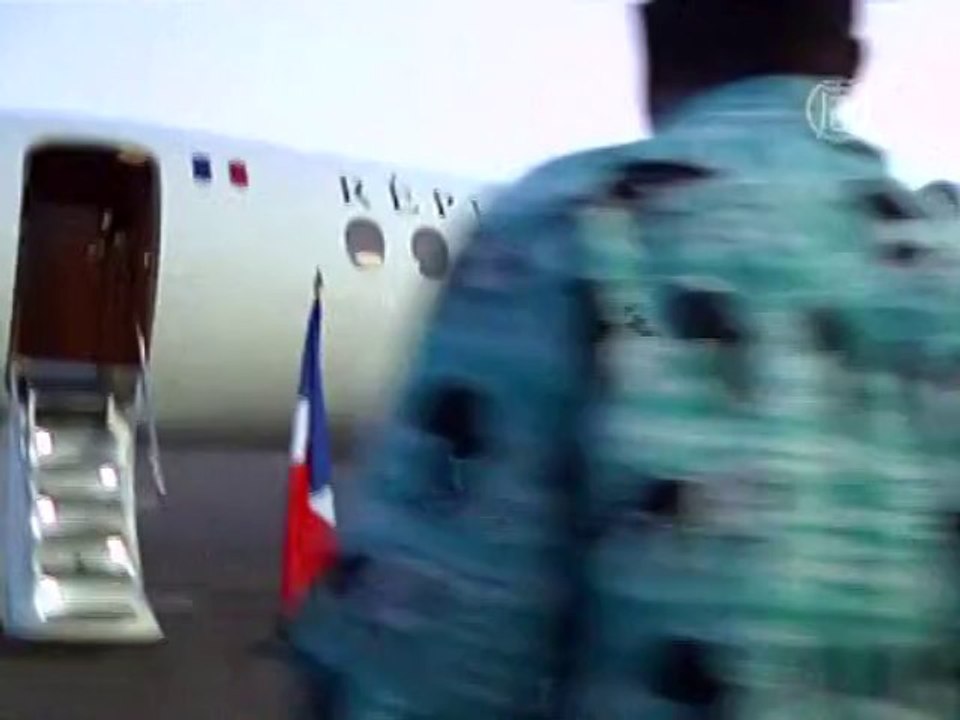 После 3-летнего плена в Нигере французы на свободе