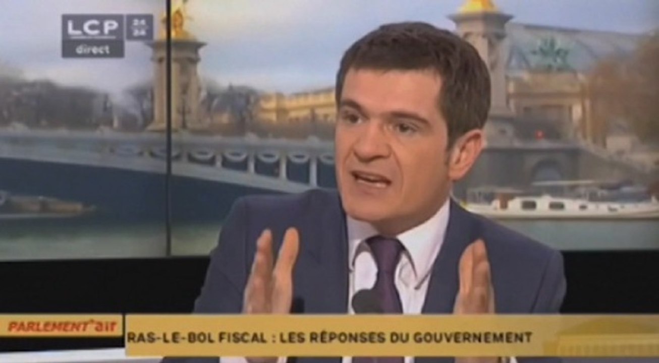 Ecotaxe : Apparu dénonce "l'improvisation du gouvernement"