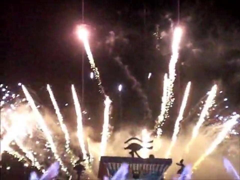 David & Cindy n'ont pas peur sur Le Parc Asterix 2013