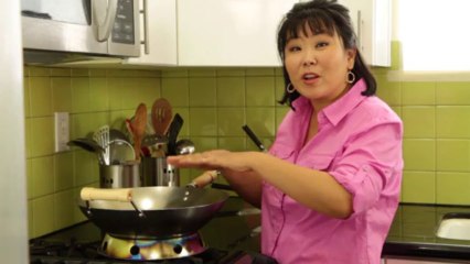 How to Clean and Store Your Wok Properly