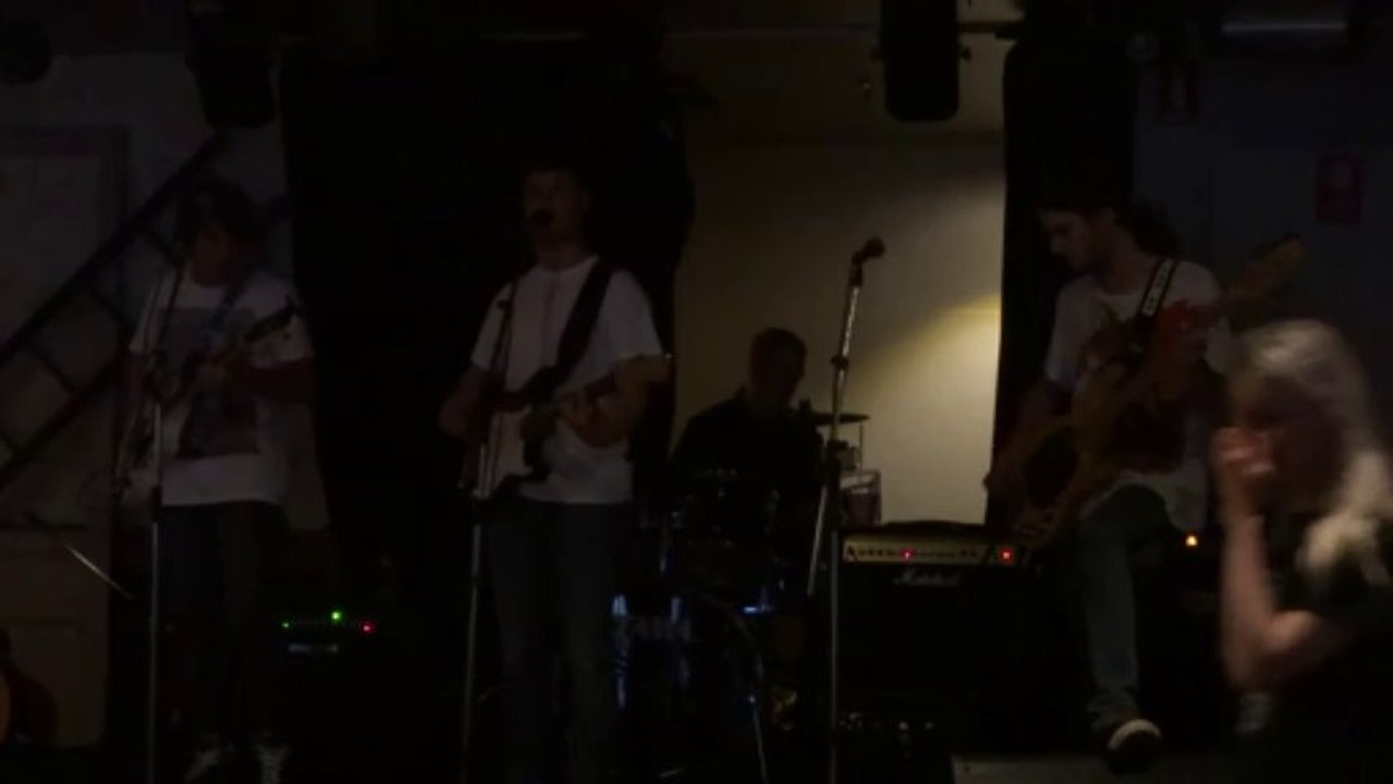 The Wildbloods @ Lansdowne Hotel 27-OCT-13 3 of 8
