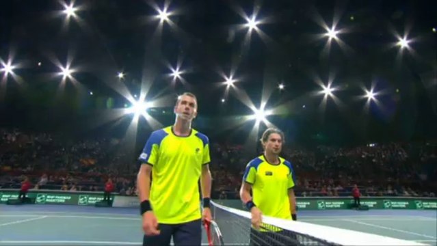 Nadal, Ferrer y Almagro avanzan en Bercy