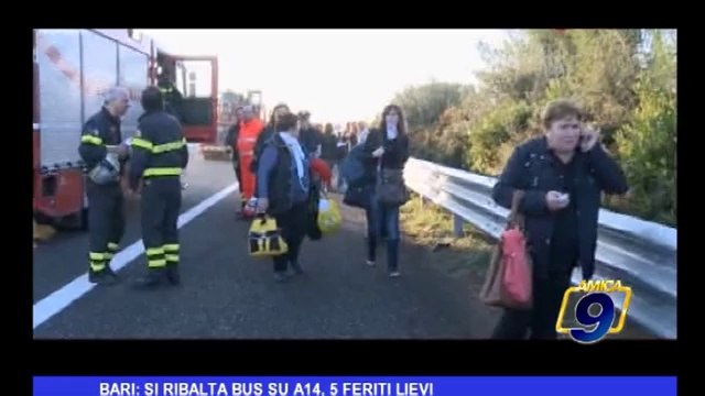 Bari: si ribalta bus su A14, 5 feriti lievi