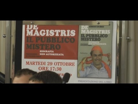 Napoli - Il pubblico mistero , biografia non autorizzata su De Magistris (30.10.13)