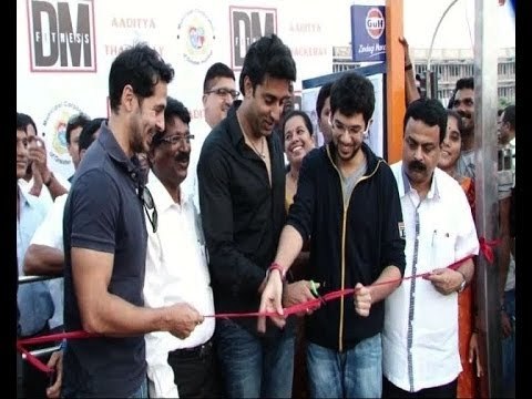 Abhishek inaugurates Dino Moreas fitness studio