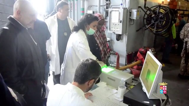 Palermo - Migranti, la Marina impegnata in operazione Mare Nostrum (30.10.13)