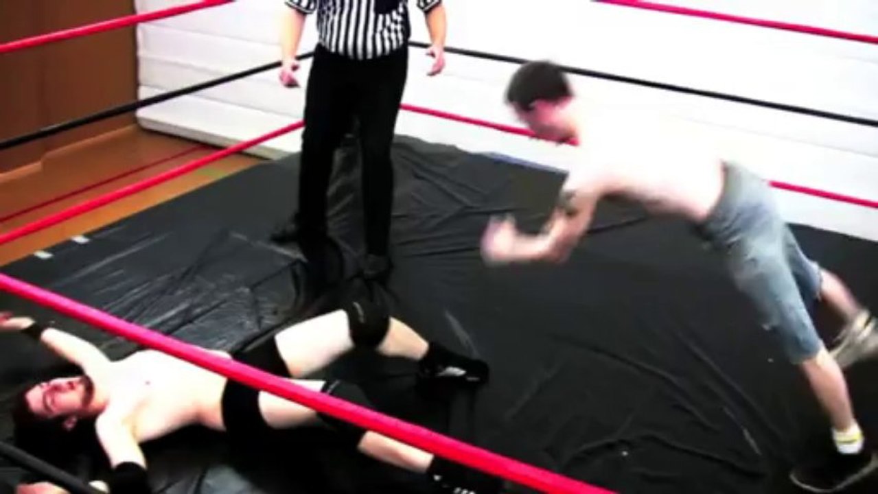 Pro Wrestling LION Trailer - Welcome to the Jungle !