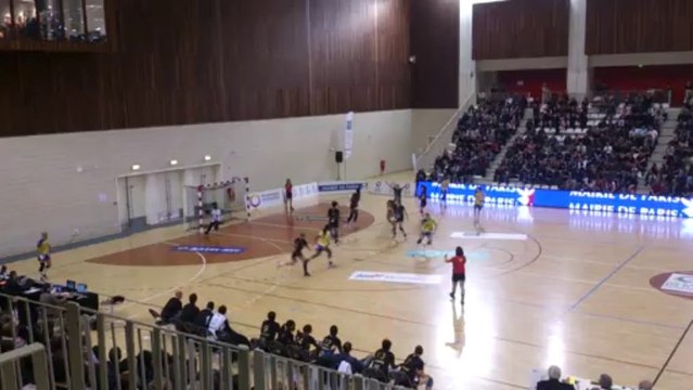 Arrêt Attingré / Issy-Paris - Metz / 7ème journée LFH 2013/2014