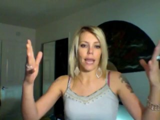 Hot Chick Talks About The Healthiest Fruit Juices